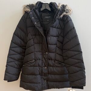 London Fog Black Quilted Women's Jacket, size M